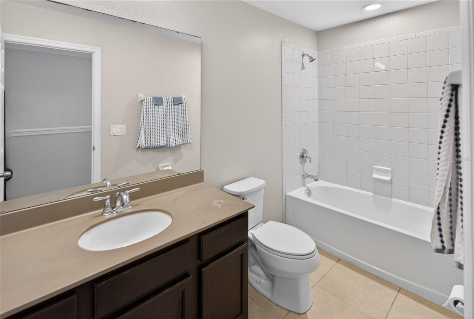 BENTLEY GREEN - Residential