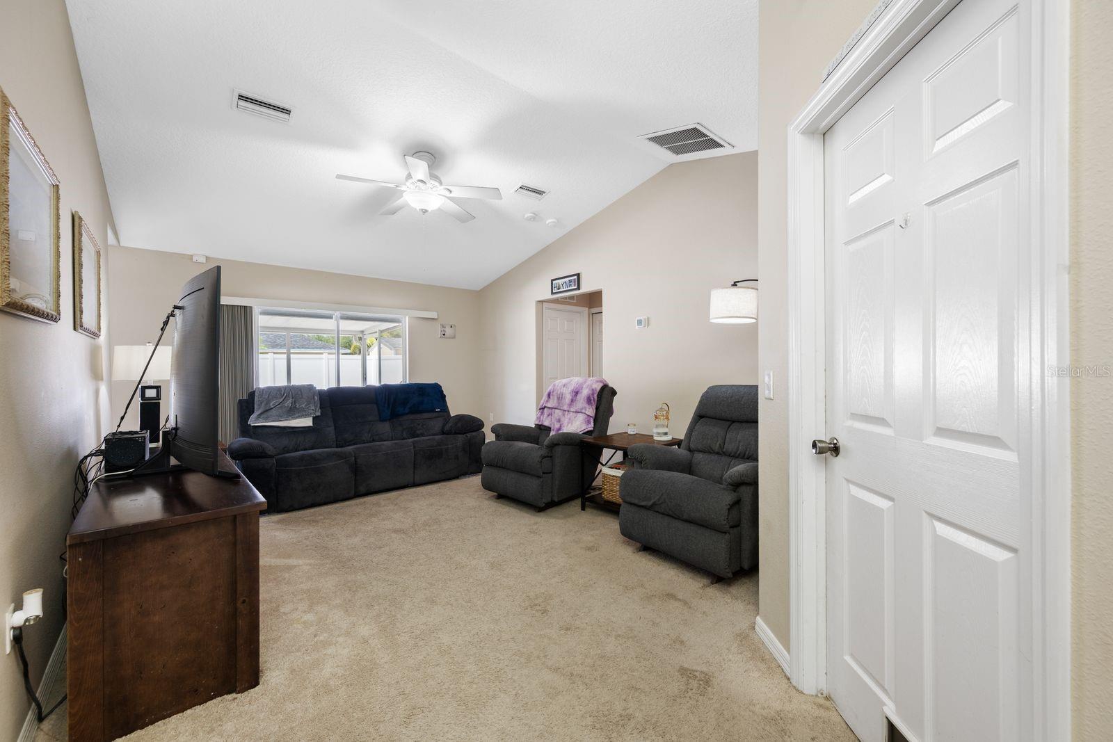 NORTH OAKS ESTATES - Residential