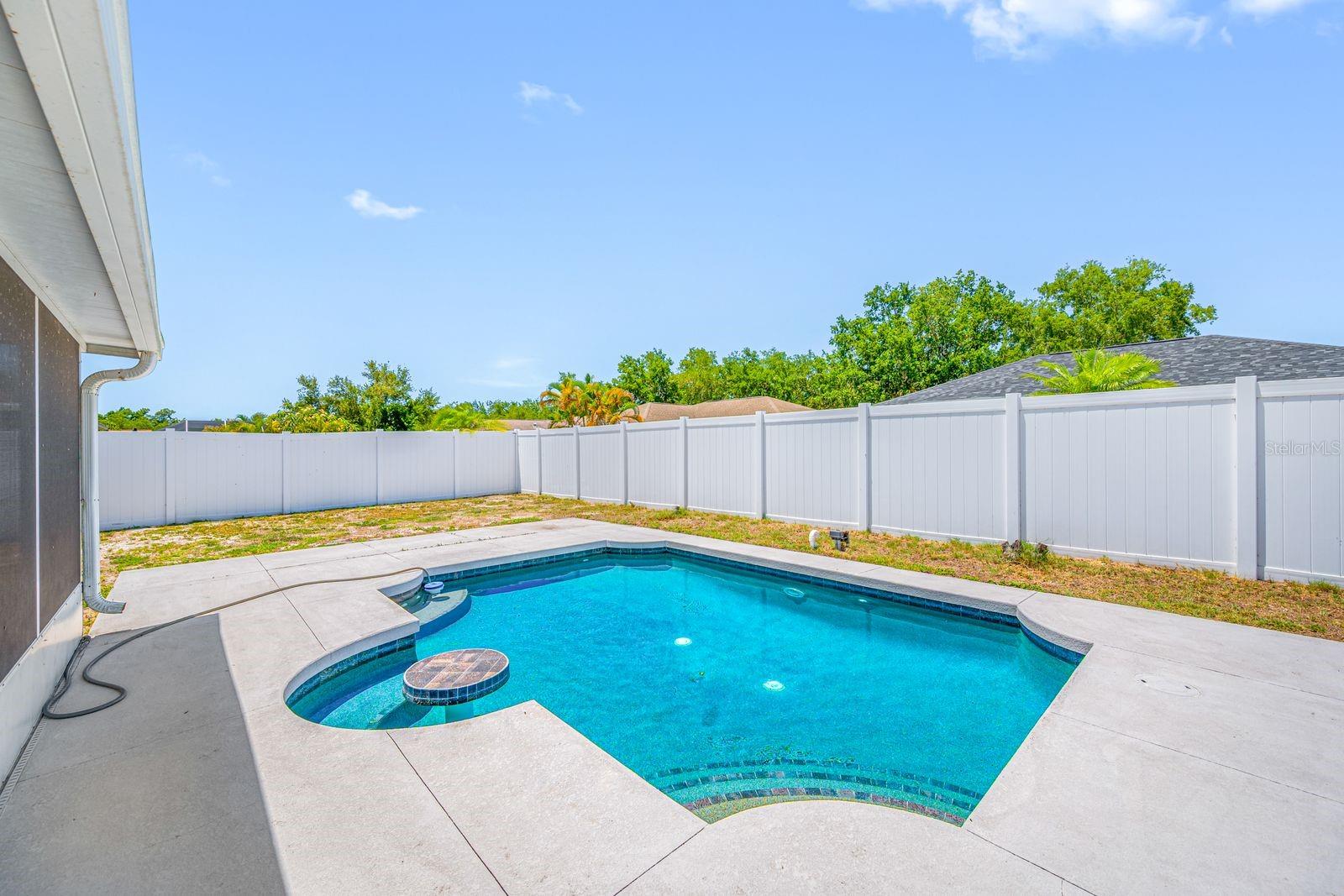NORTH OAKS ESTATES - Residential
