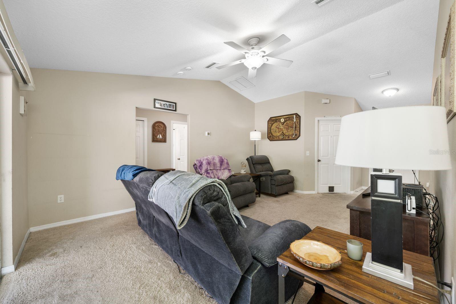 NORTH OAKS ESTATES - Residential