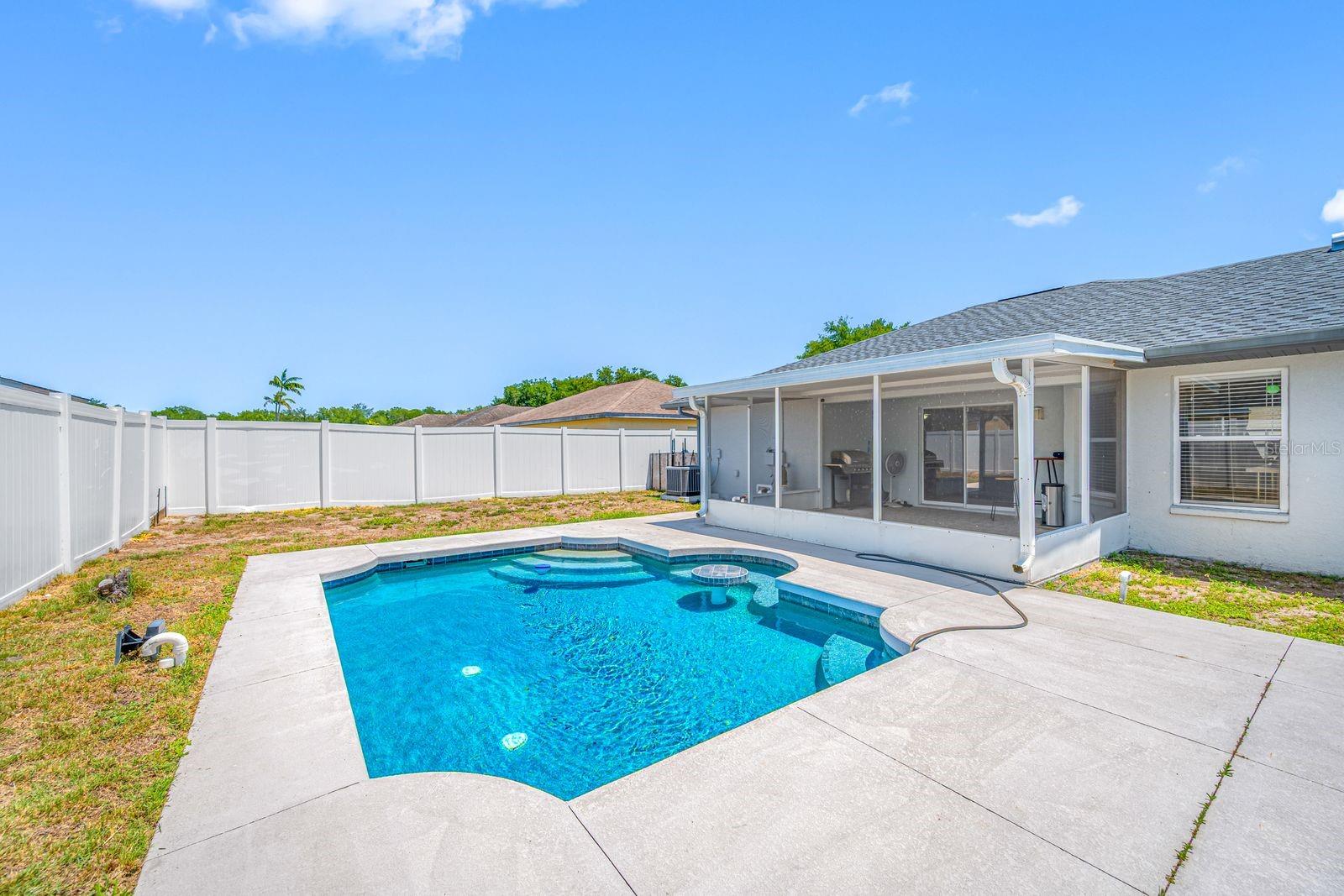 NORTH OAKS ESTATES - Residential
