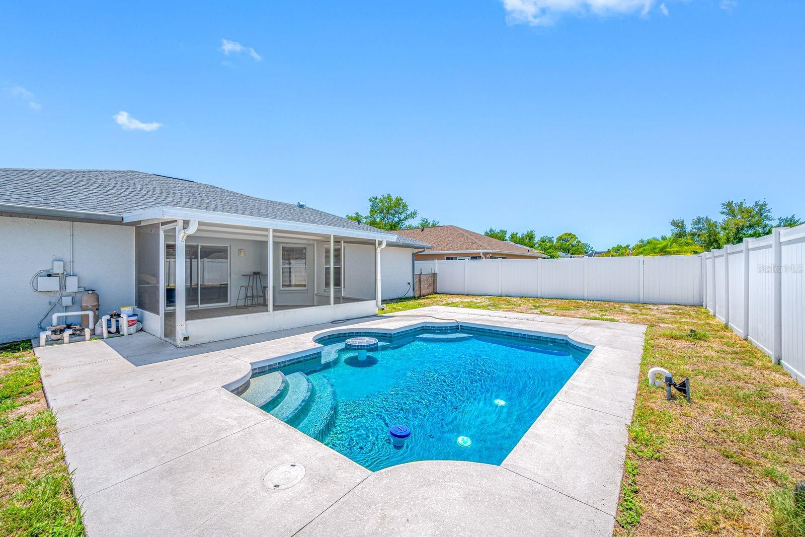 NORTH OAKS ESTATES - Residential
