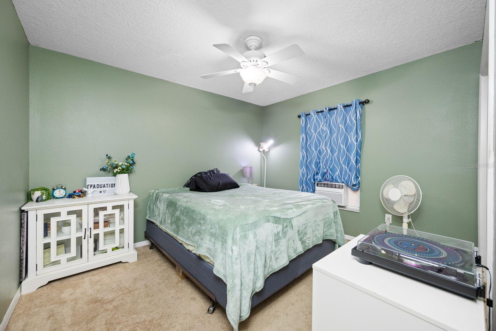 NORTH OAKS ESTATES - Residential