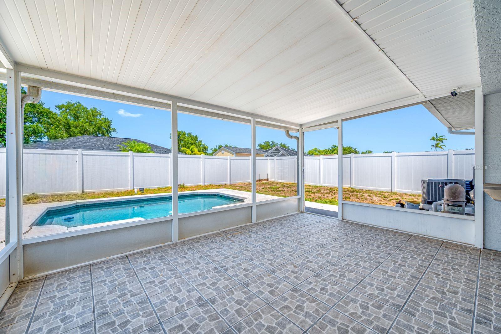 NORTH OAKS ESTATES - Residential