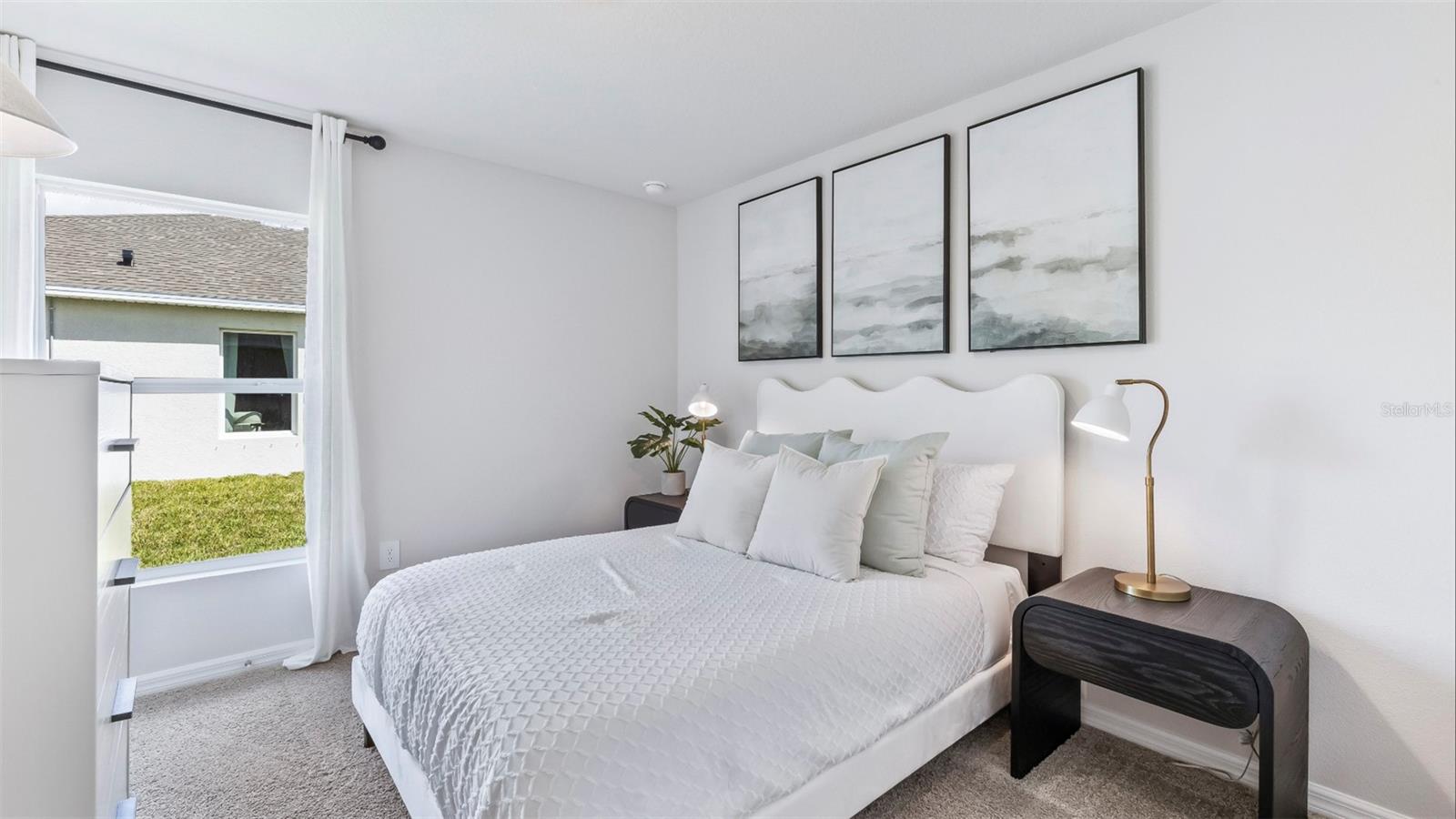 RYE CROSSING - Residential