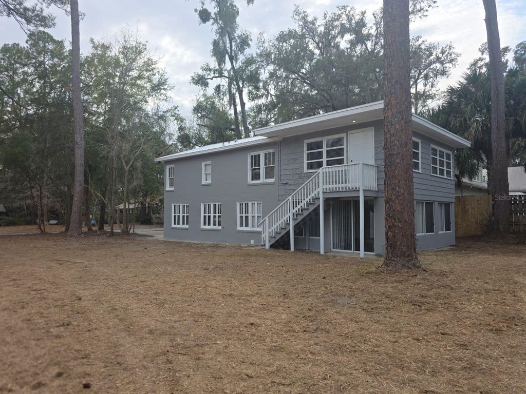 Photo of 710 NE 11th Avenue, Gainesville, FL 32601 (MLS # TB8499012)
