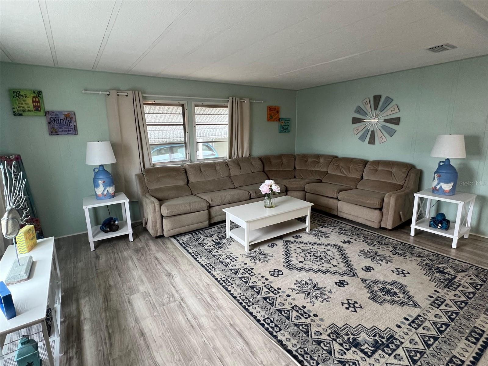 PALM HILL MOBILE HOME PARK UNREC - Residential