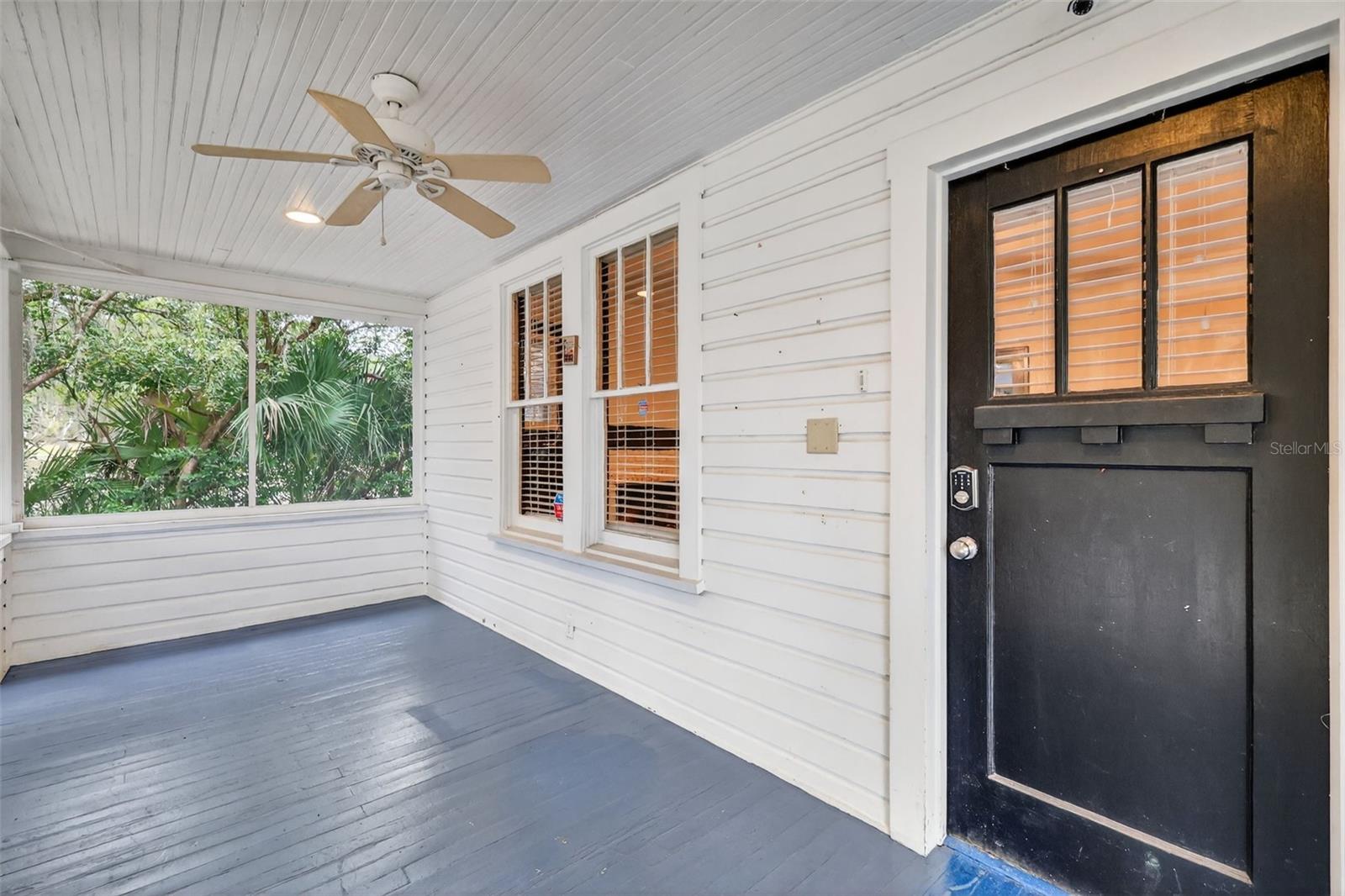 1022 N DONNELLY STREET