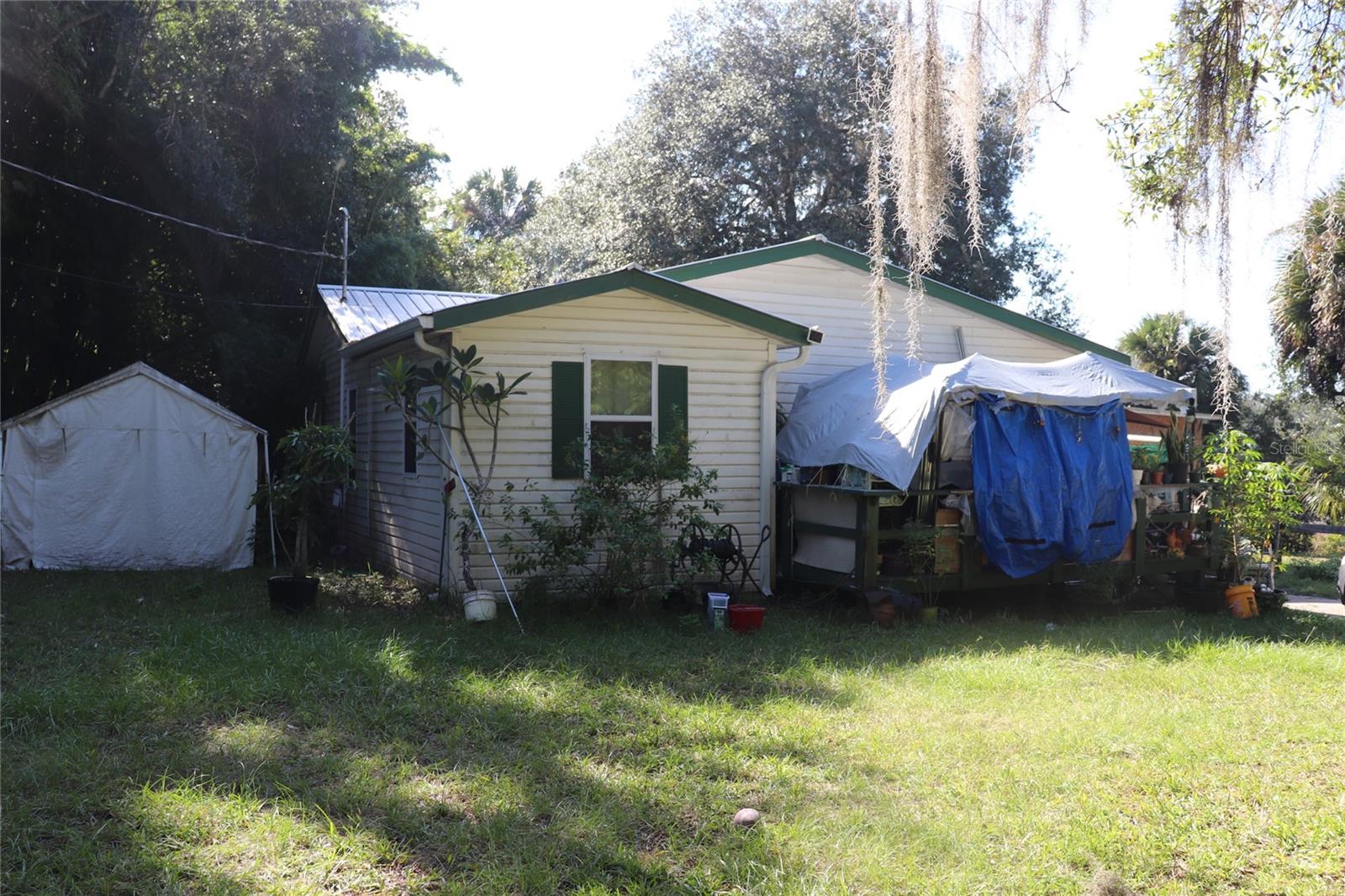 LAKE FOREST ESTATE - Residential