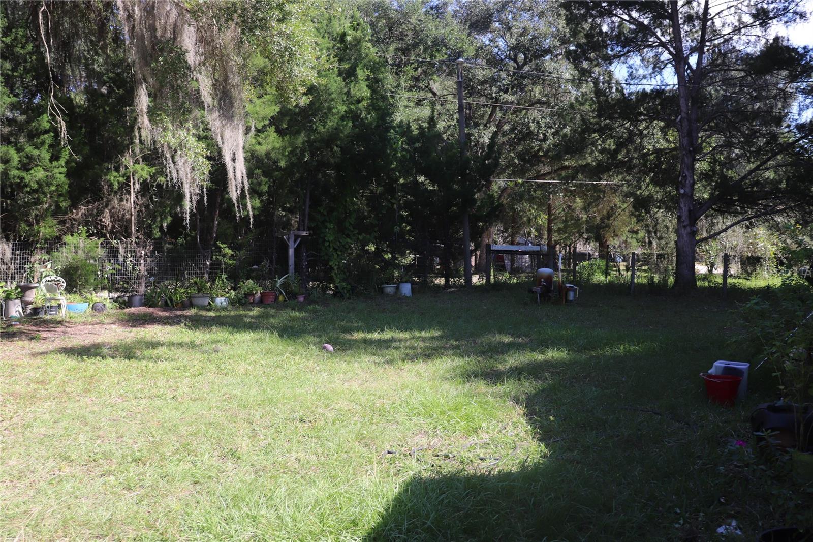 LAKE FOREST ESTATE - Residential