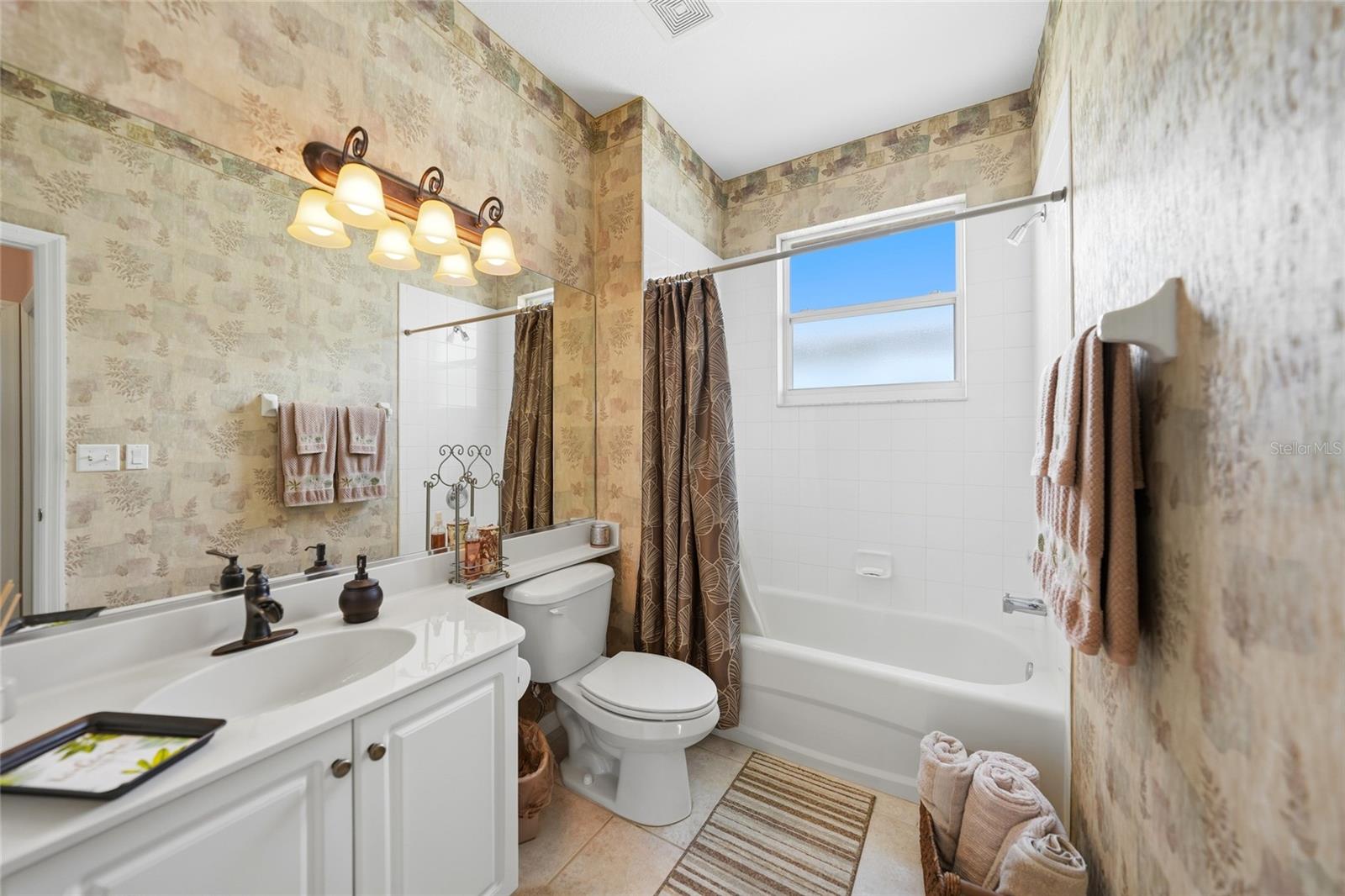 CLIPPER COVE VILLAGE BLDG 18 - Residential