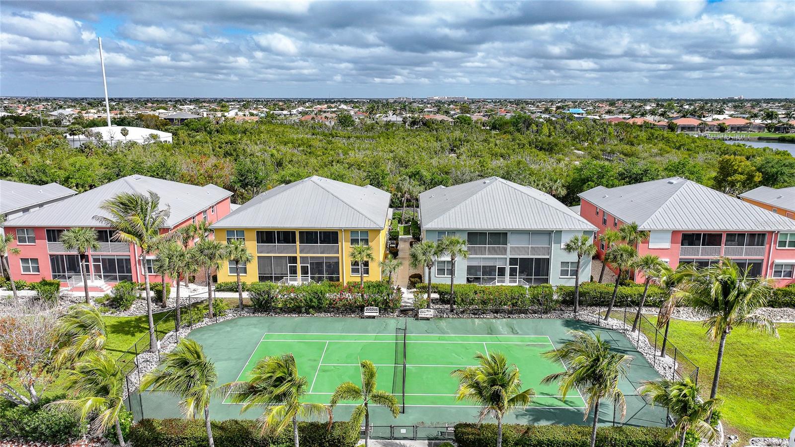 CLIPPER COVE VILLAGE BLDG 18 - Residential