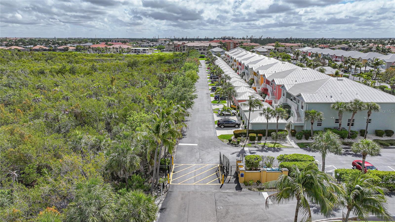 CLIPPER COVE VILLAGE BLDG 18 - Residential