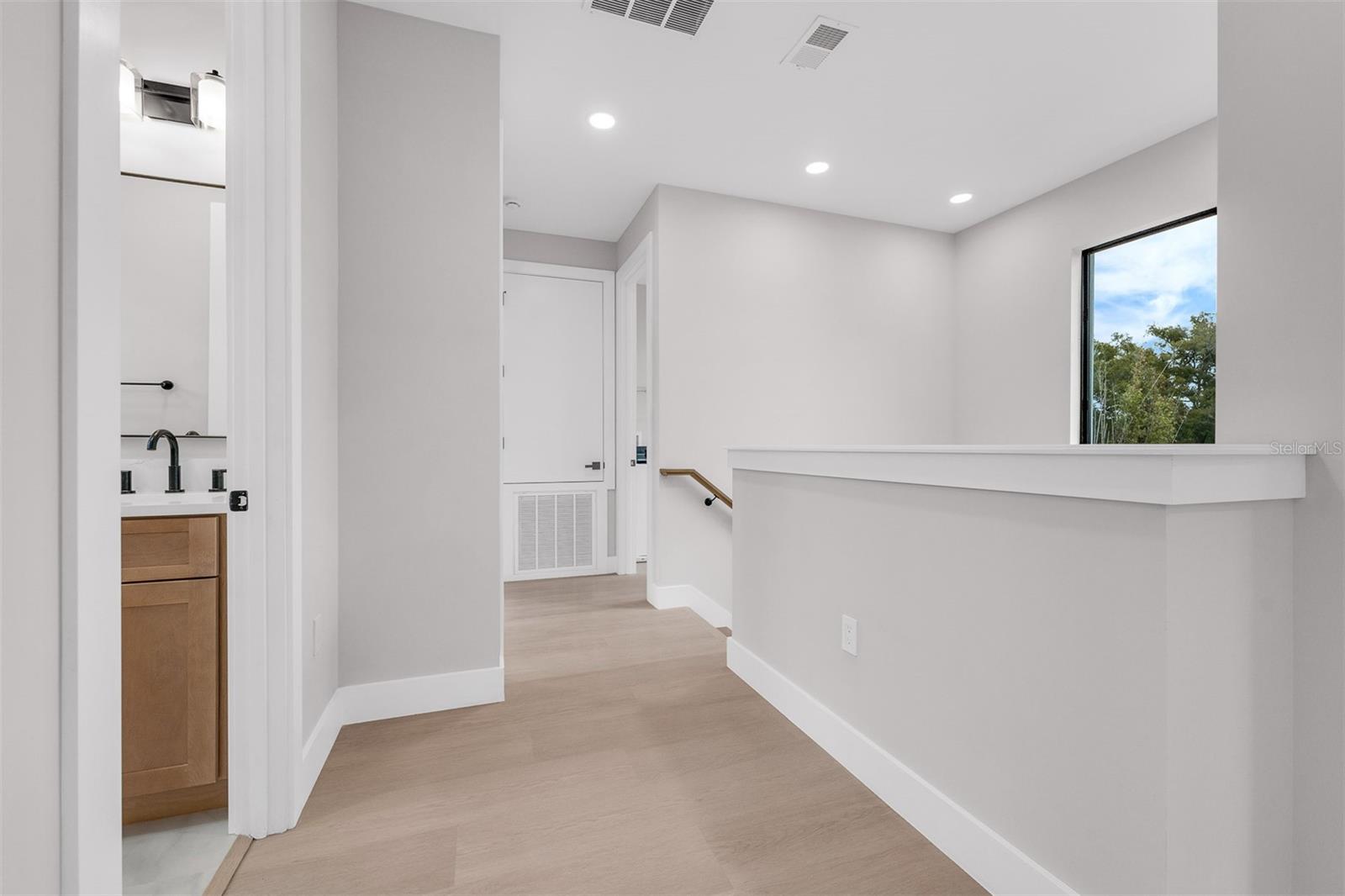 GOLDEN HGTS - Residential