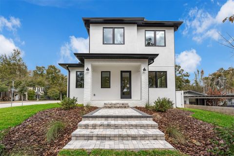 Photo of 33 S Graham Avenue, Orlando, FL 32803 (MLS # O6383356)