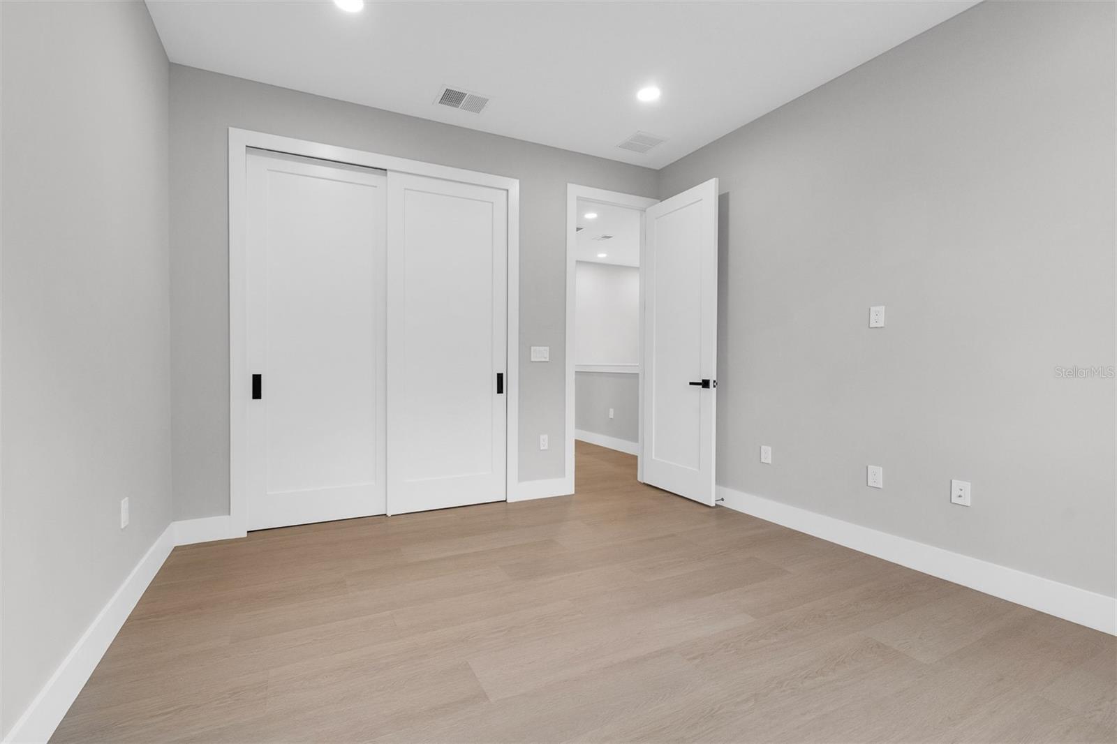 GOLDEN HGTS - Residential