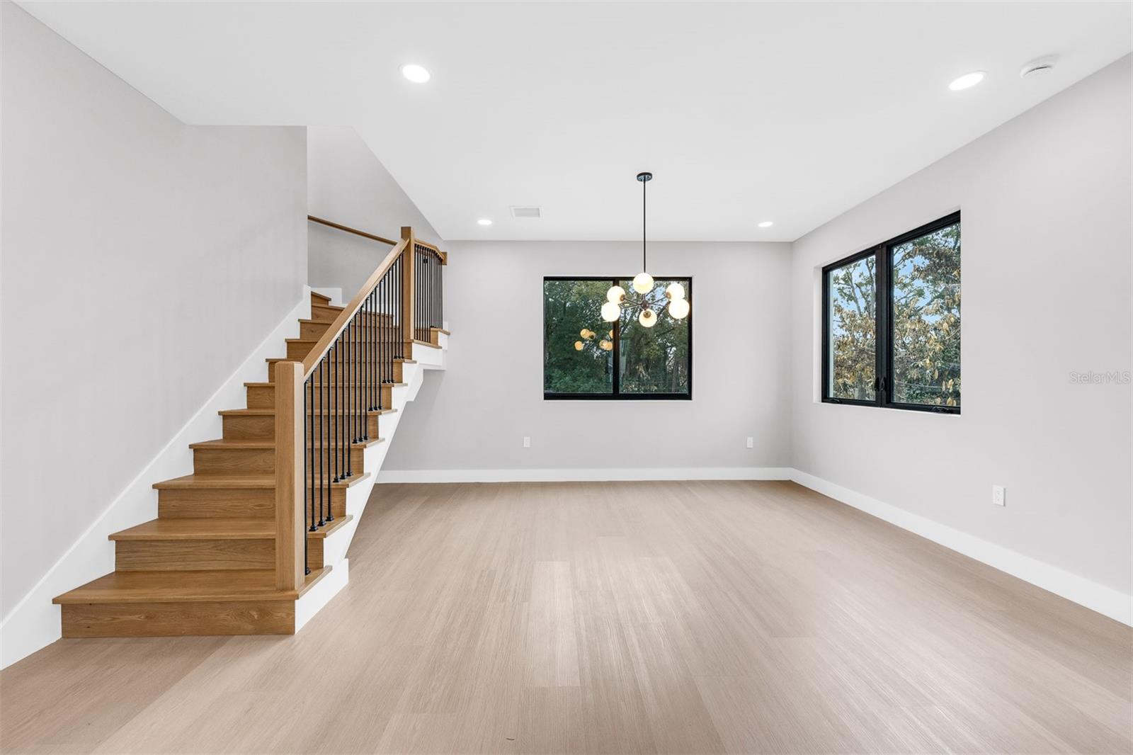 GOLDEN HGTS - Residential