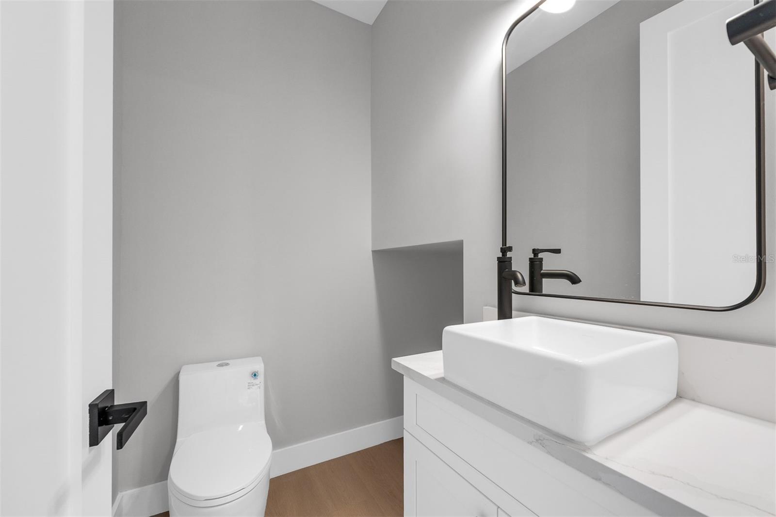 GOLDEN HGTS - Residential