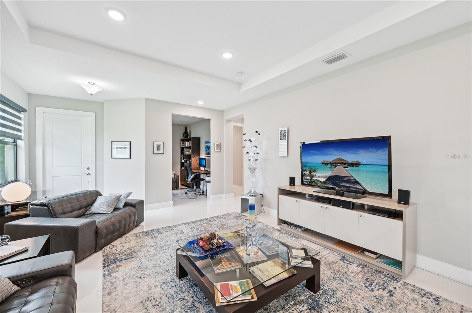 5244 BARNETT CIRCLE