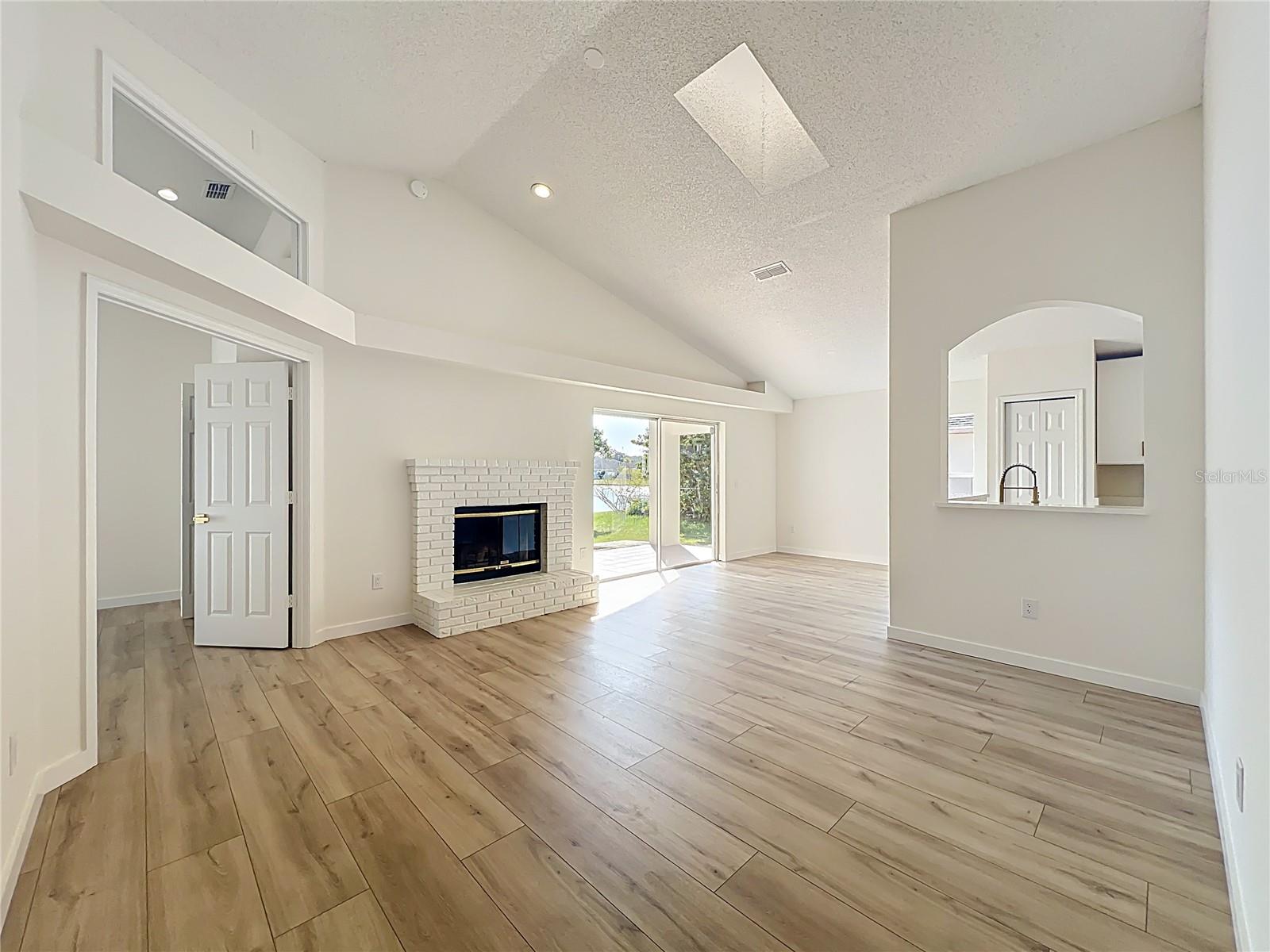 STONEBRIDGE PH 03 - Residential