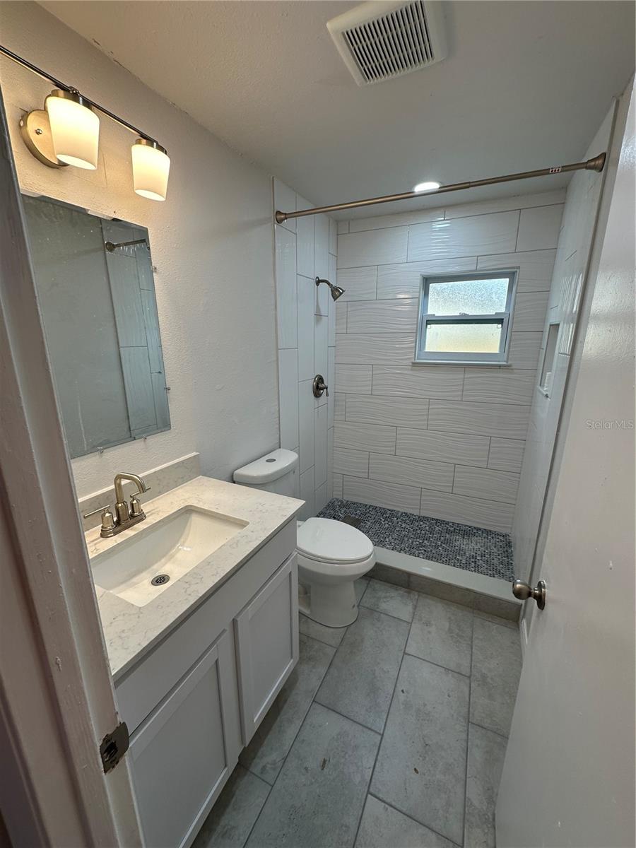 SUNRISE ESTATES - Residential Income