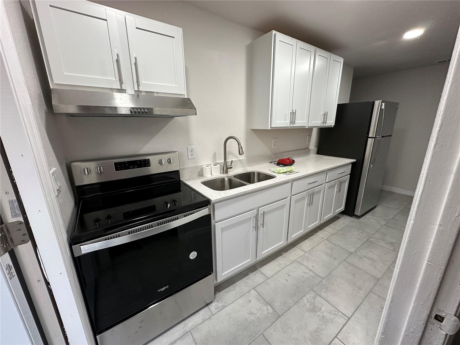 SUNRISE ESTATES - Residential Income