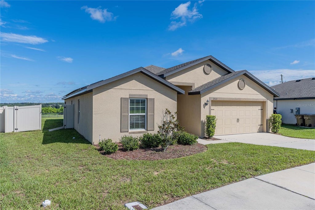 Photo of 2021 Amber Sweet Circle, Dundee, FL 33838 (MLS # L4964948)