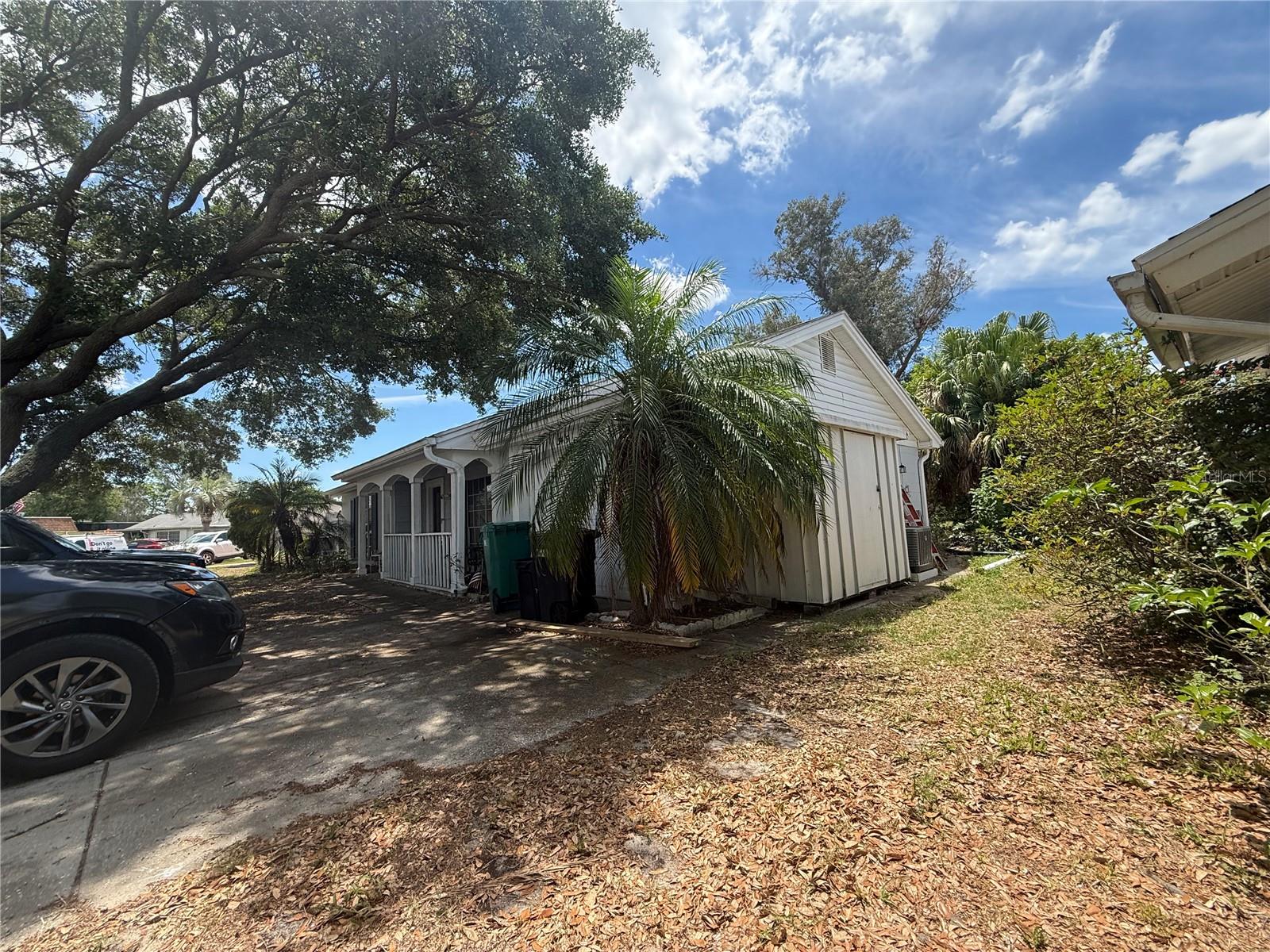 BEACON SQUARE - Residential