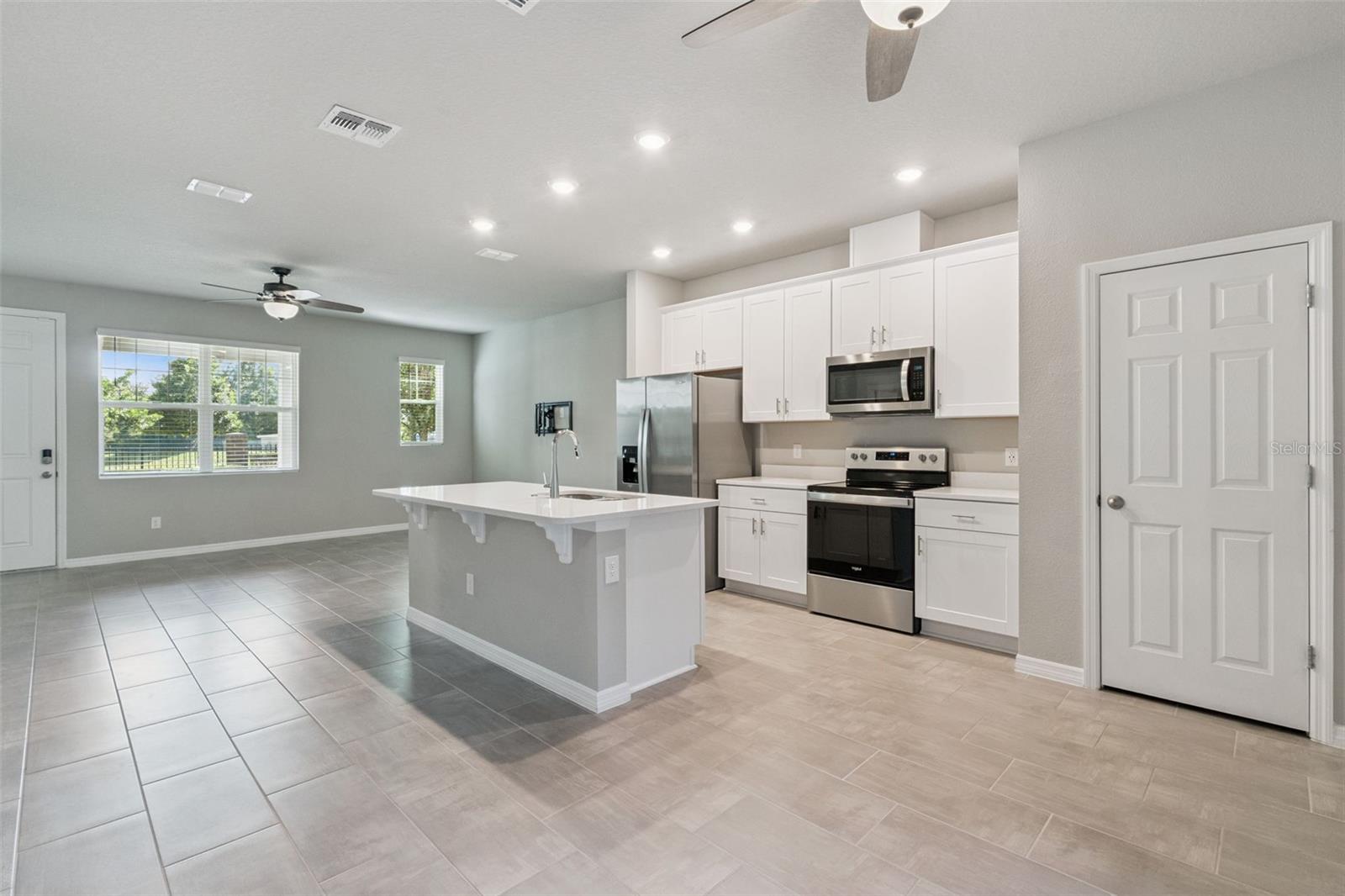 LEGACY PLACE - Residential