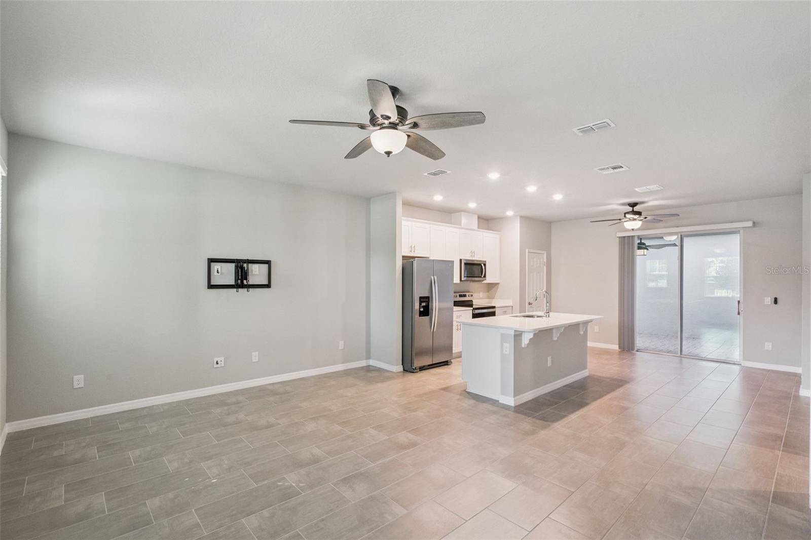 LEGACY PLACE - Residential