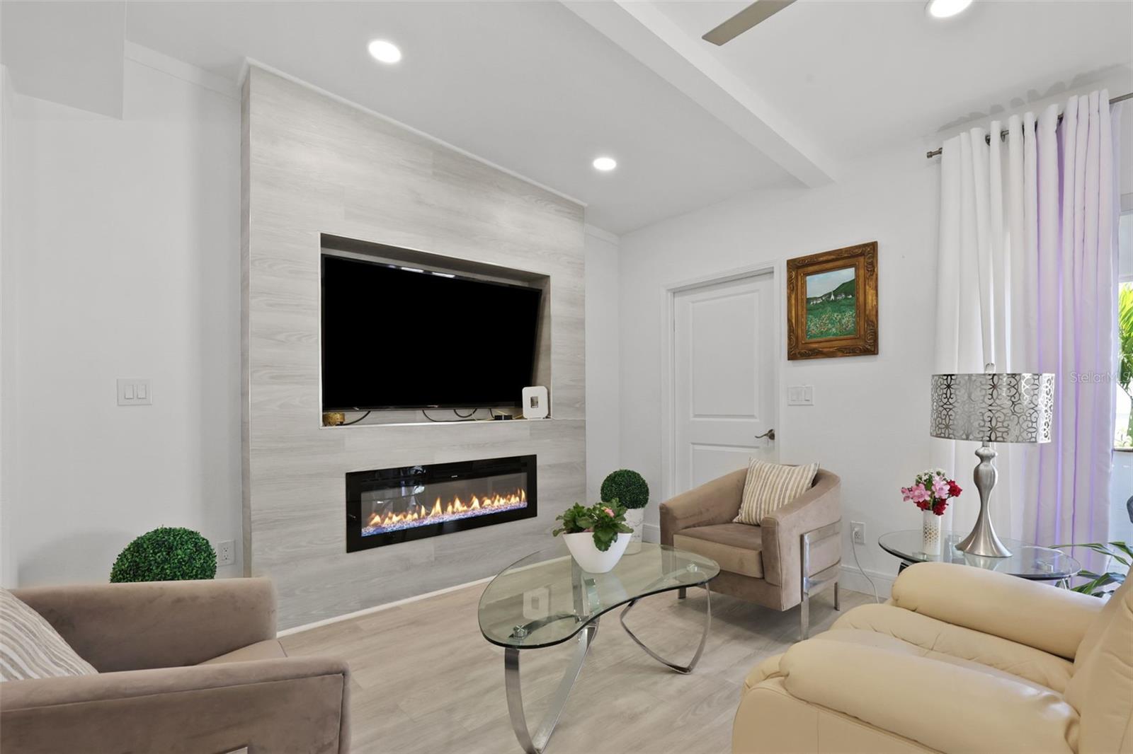 BAYSHORE ESTATES 4 - Residential