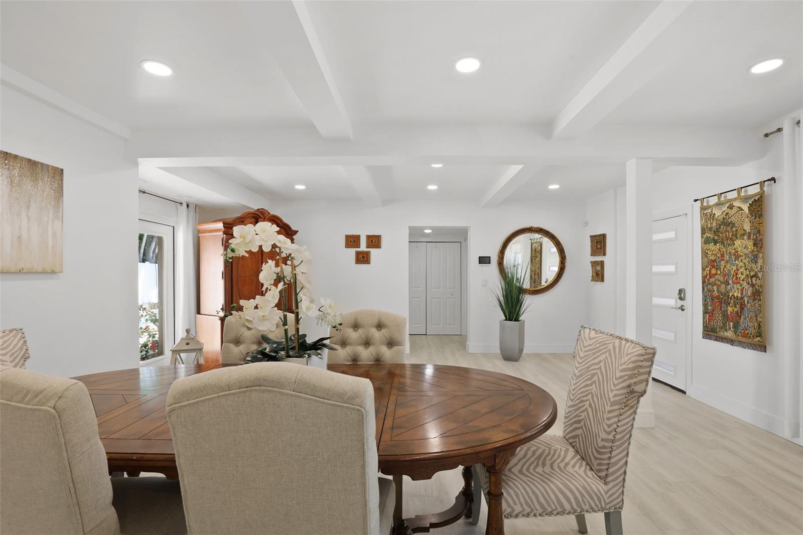 BAYSHORE ESTATES 4 - Residential