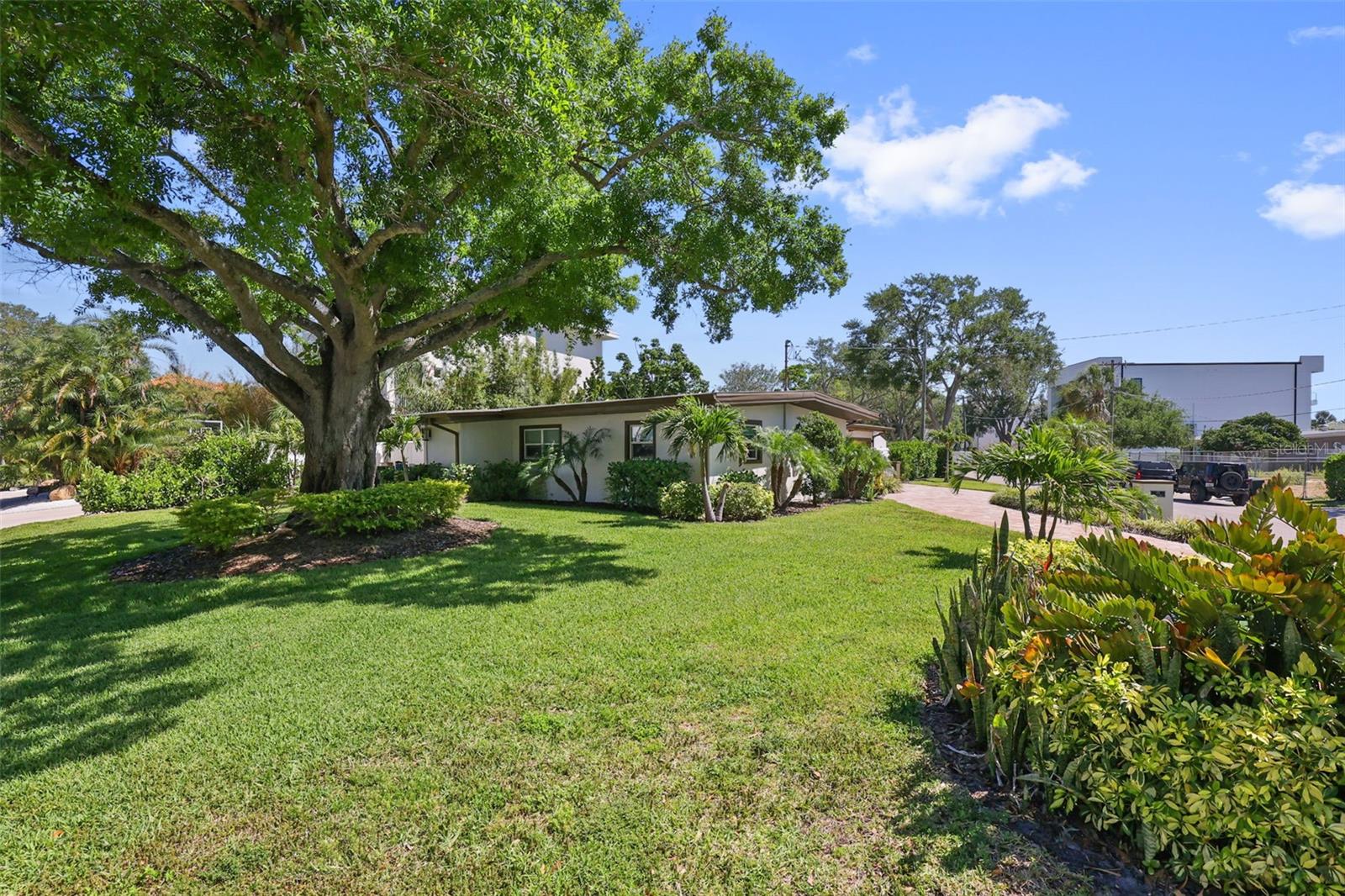 BAYSHORE ESTATES 4 - Residential