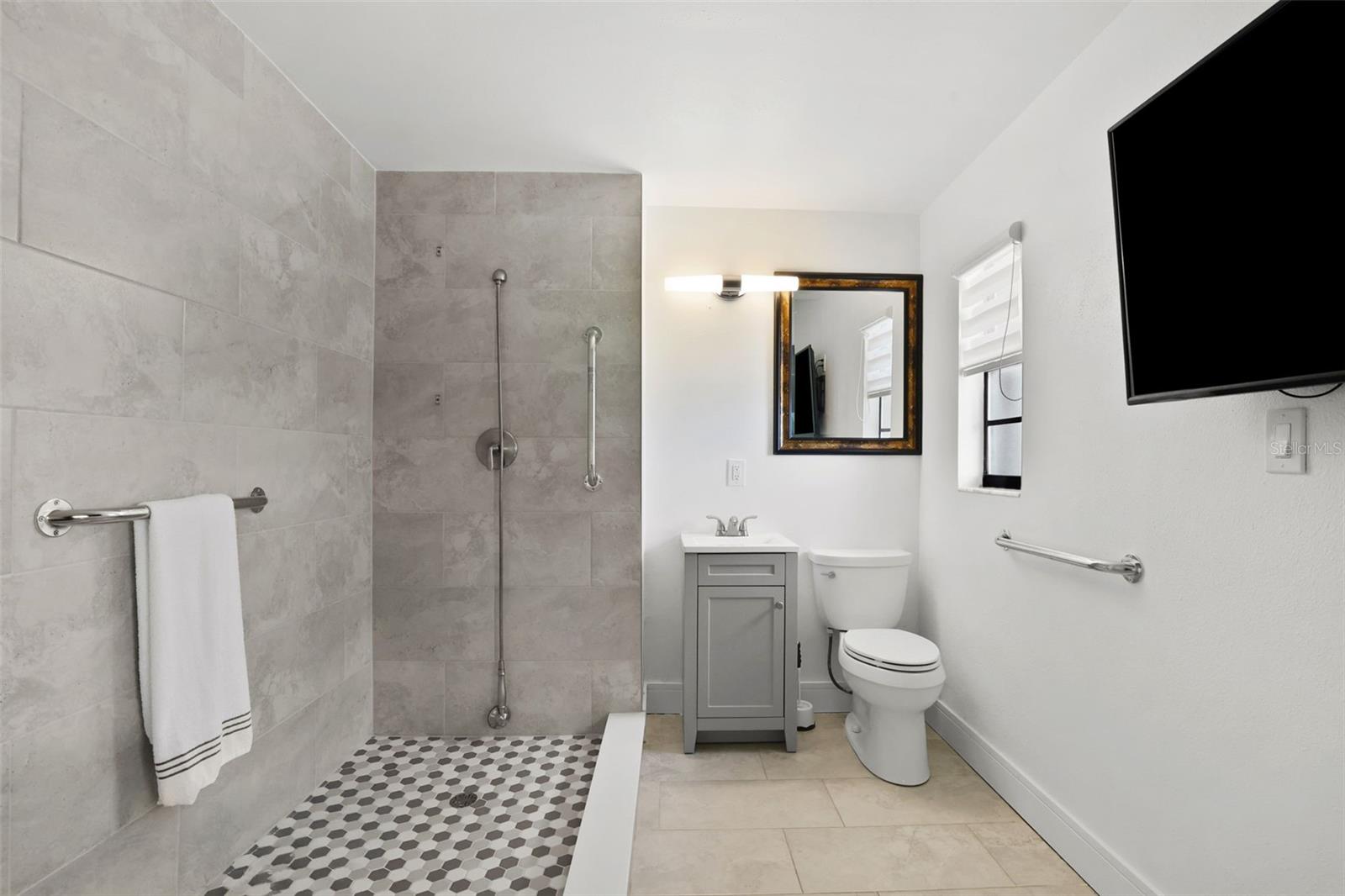 BAYSHORE ESTATES 4 - Residential