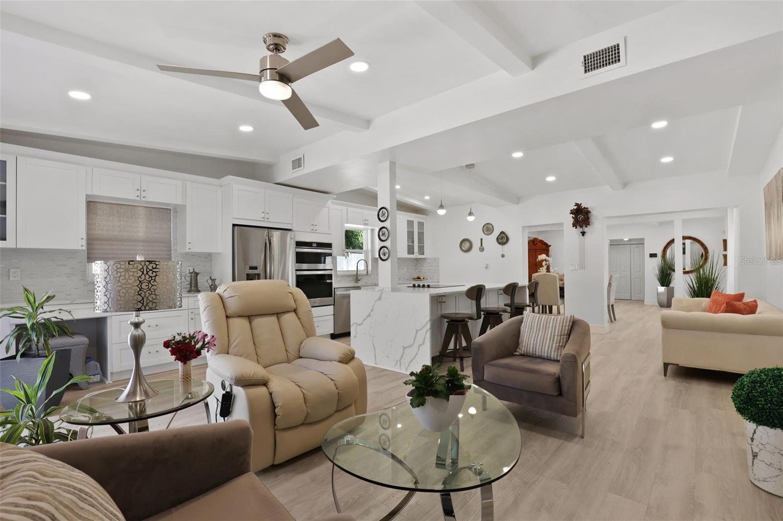 BAYSHORE ESTATES 4 - Residential