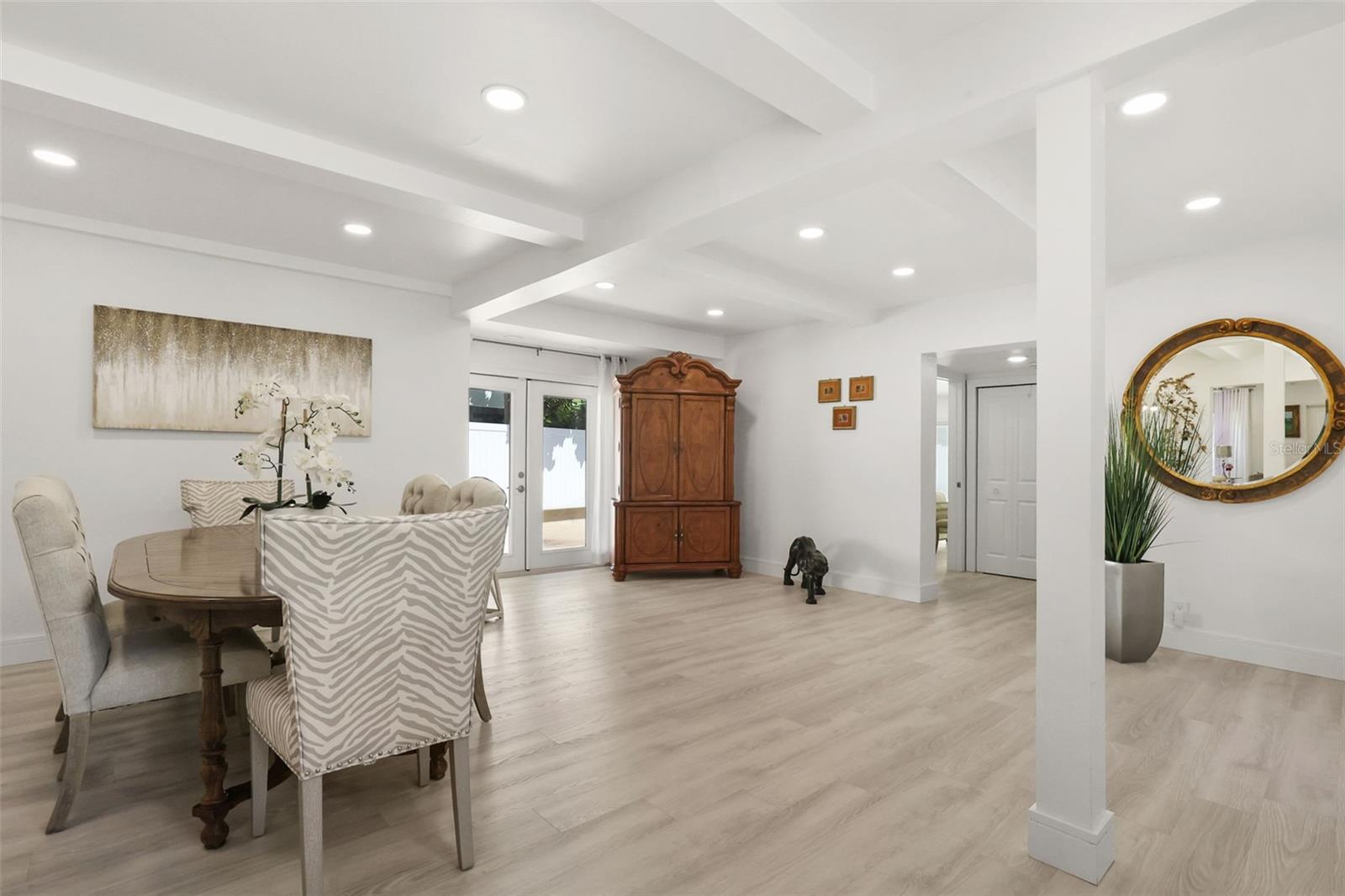 BAYSHORE ESTATES 4 - Residential