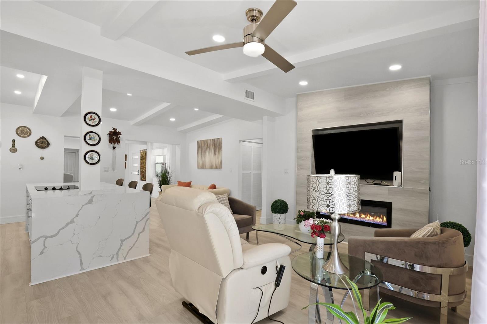 BAYSHORE ESTATES 4 - Residential