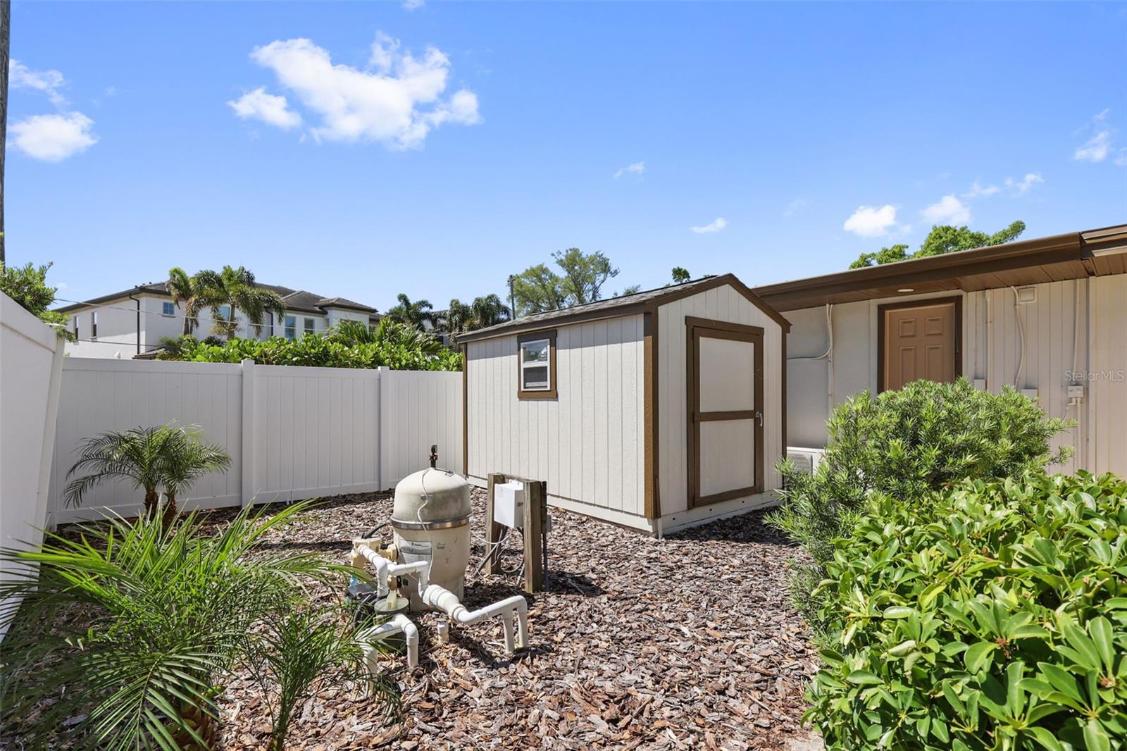 BAYSHORE ESTATES 4 - Residential