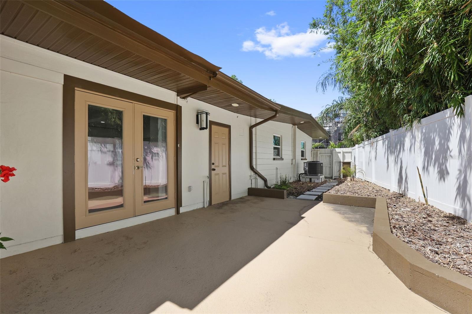 BAYSHORE ESTATES 4 - Residential