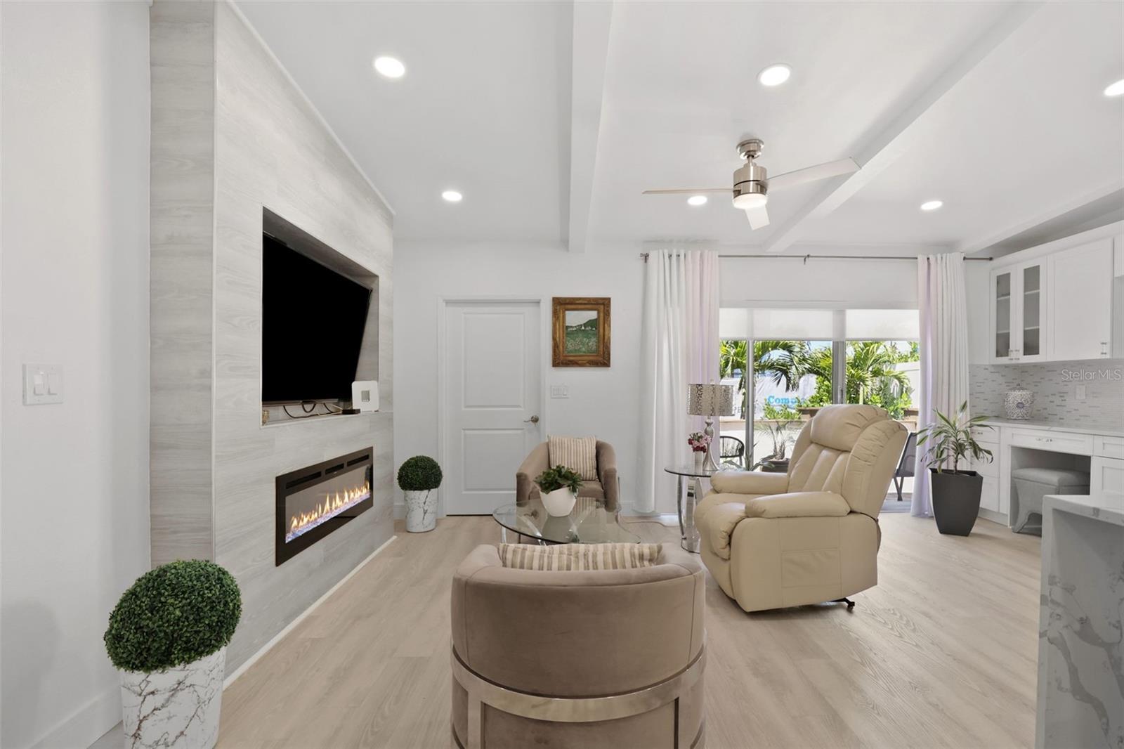 BAYSHORE ESTATES 4 - Residential