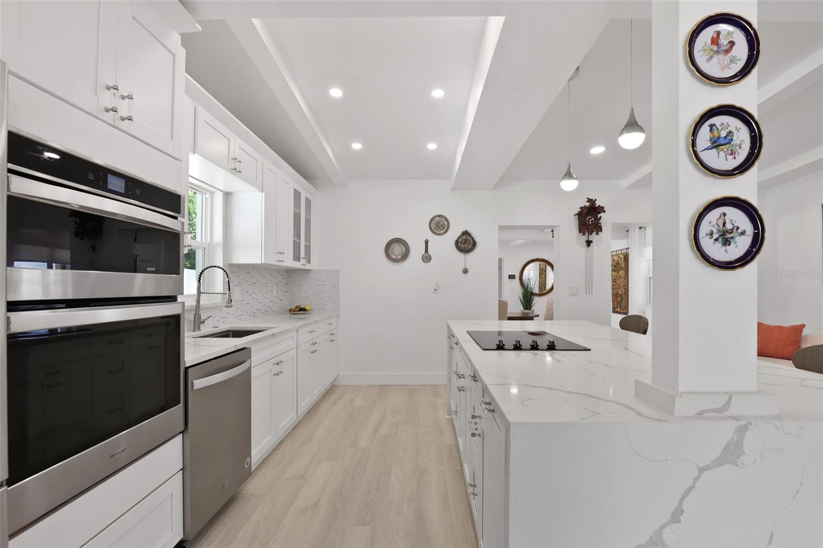 BAYSHORE ESTATES 4 - Residential