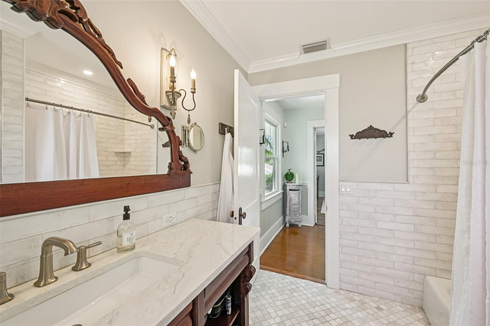 WM RICHMANS - Residential