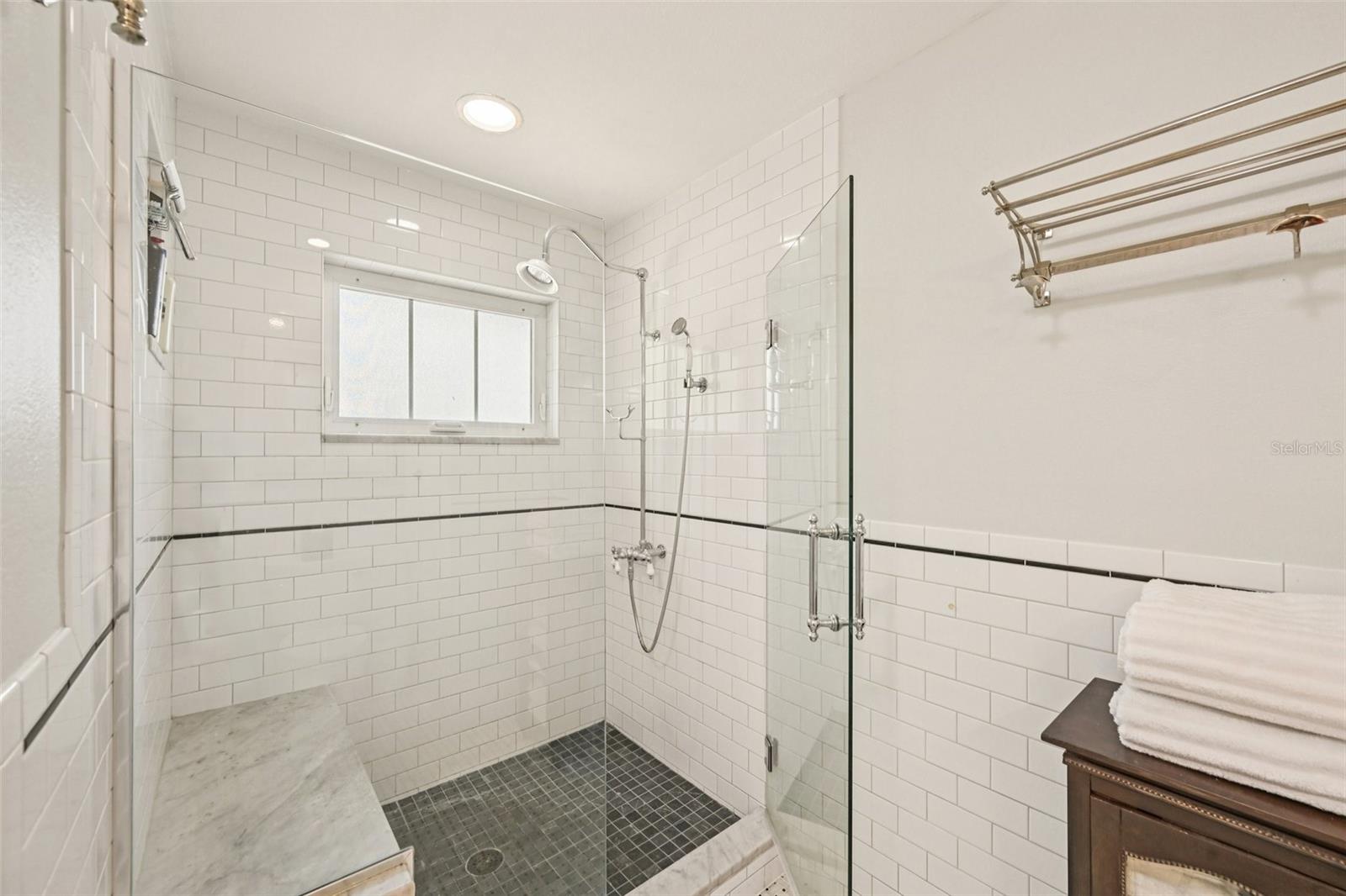 WM RICHMANS - Residential