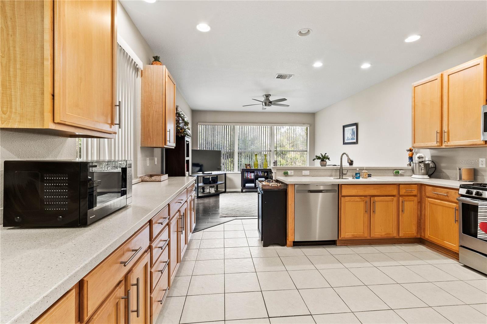 CARILLON LAKES PH 04 - Residential