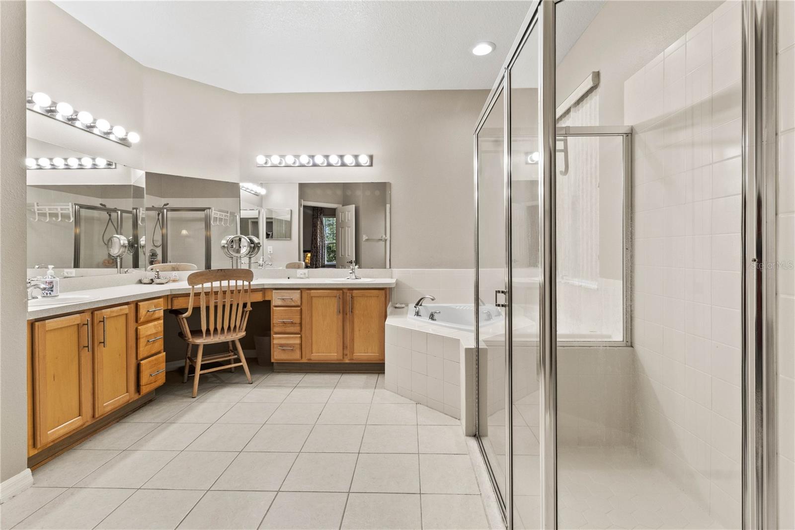 CARILLON LAKES PH 04 - Residential