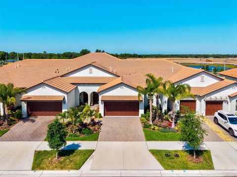 17576 HOLLY WELL AVENUE WIMAUMA FL 33598