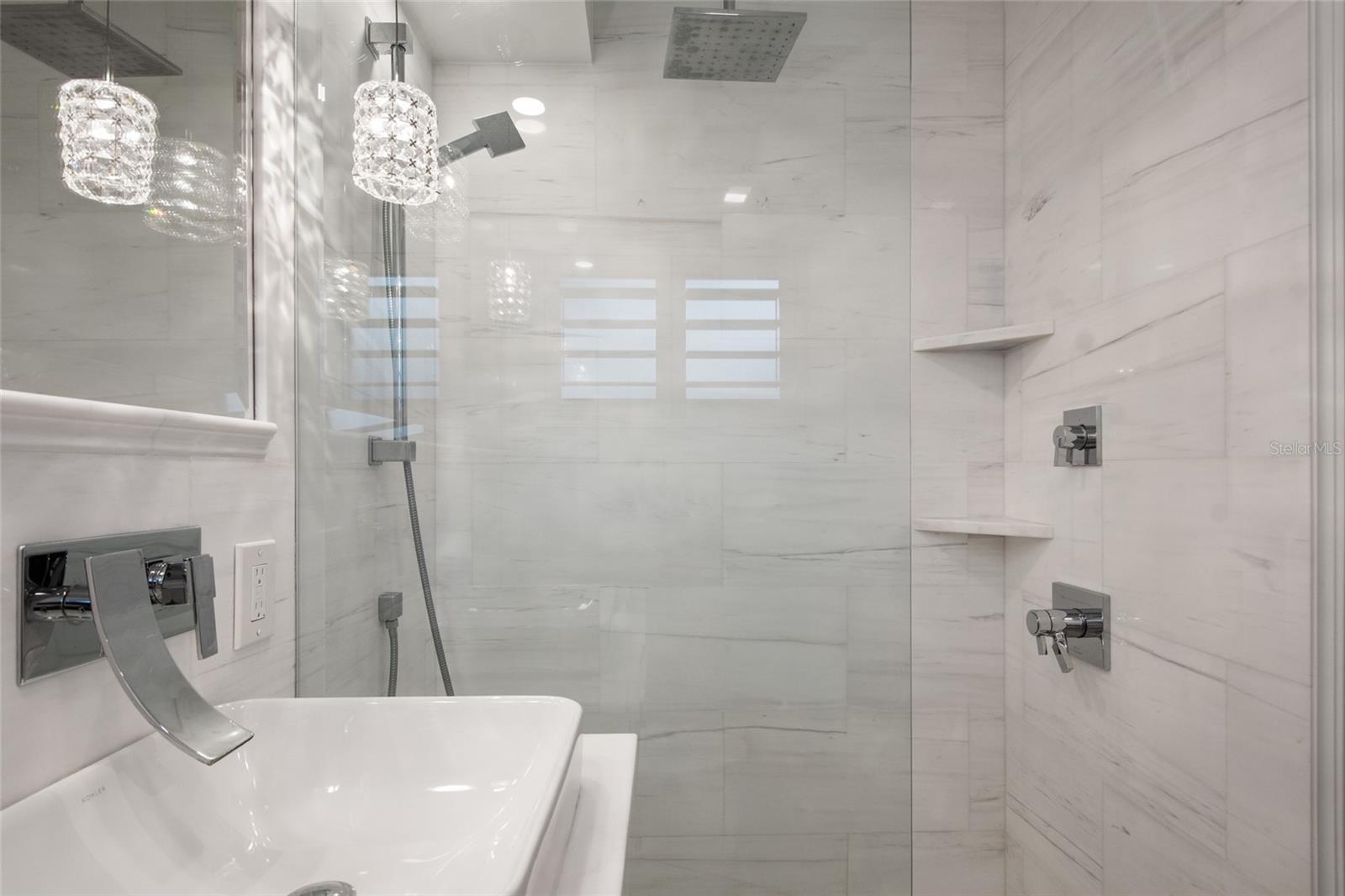 LAKE MAITLAND TERRACE APTS - Residential