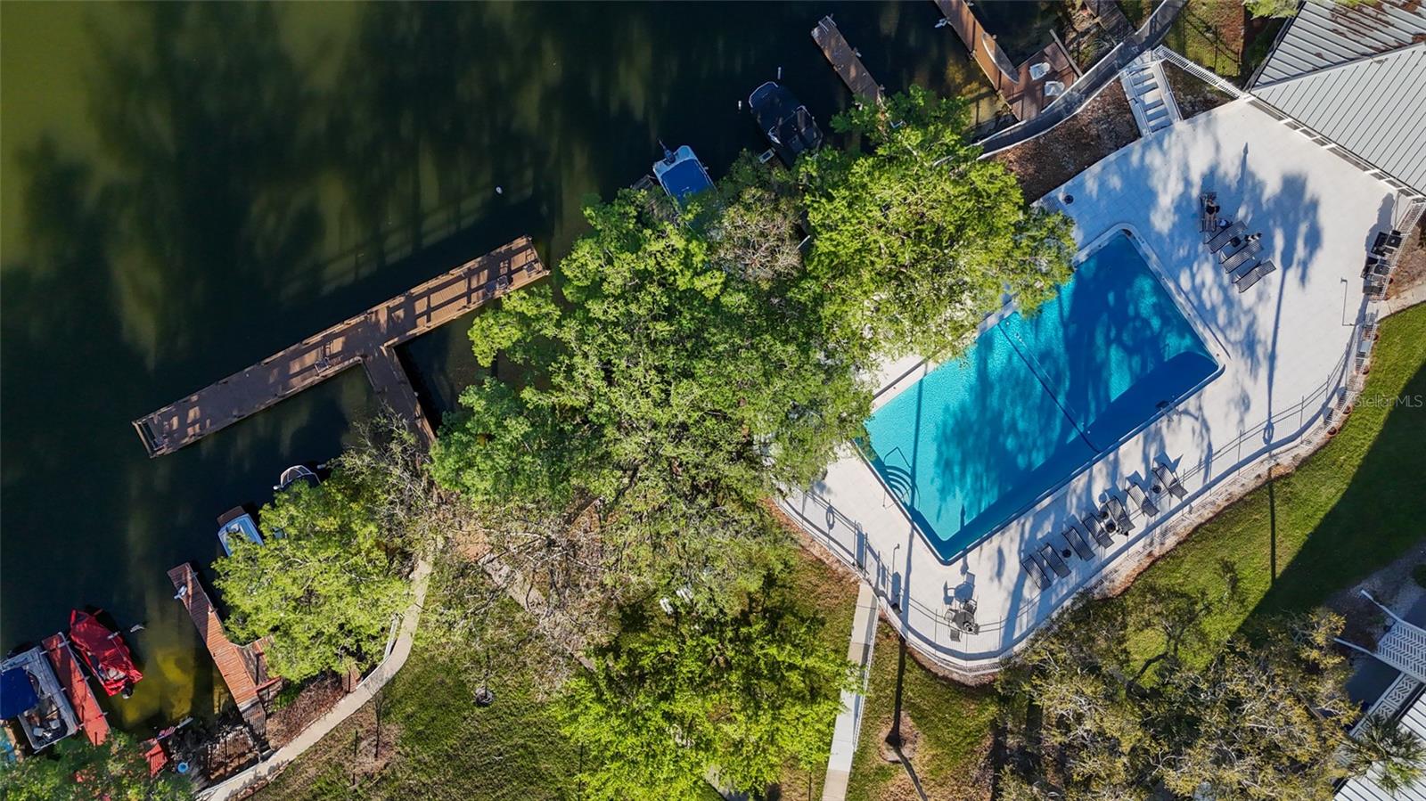 LAKE MAITLAND TERRACE APTS - Residential