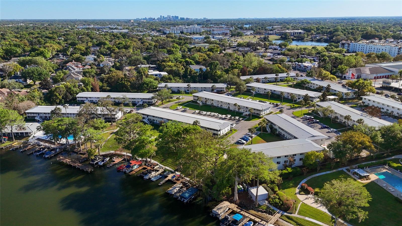LAKE MAITLAND TERRACE APTS - Residential