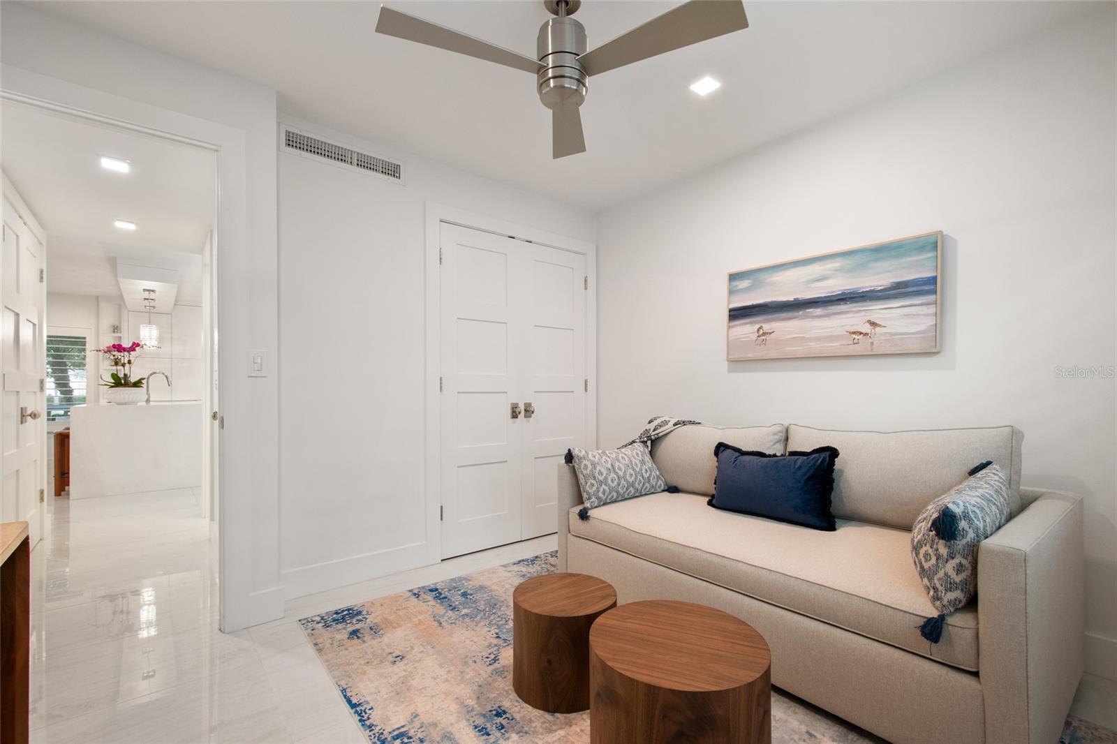 LAKE MAITLAND TERRACE APTS - Residential